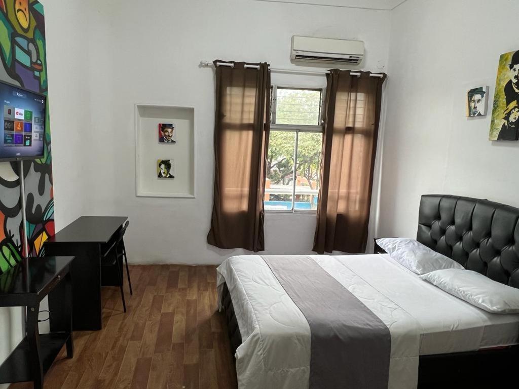 Hotel Perla Central Гуаякиль Экстерьер фото