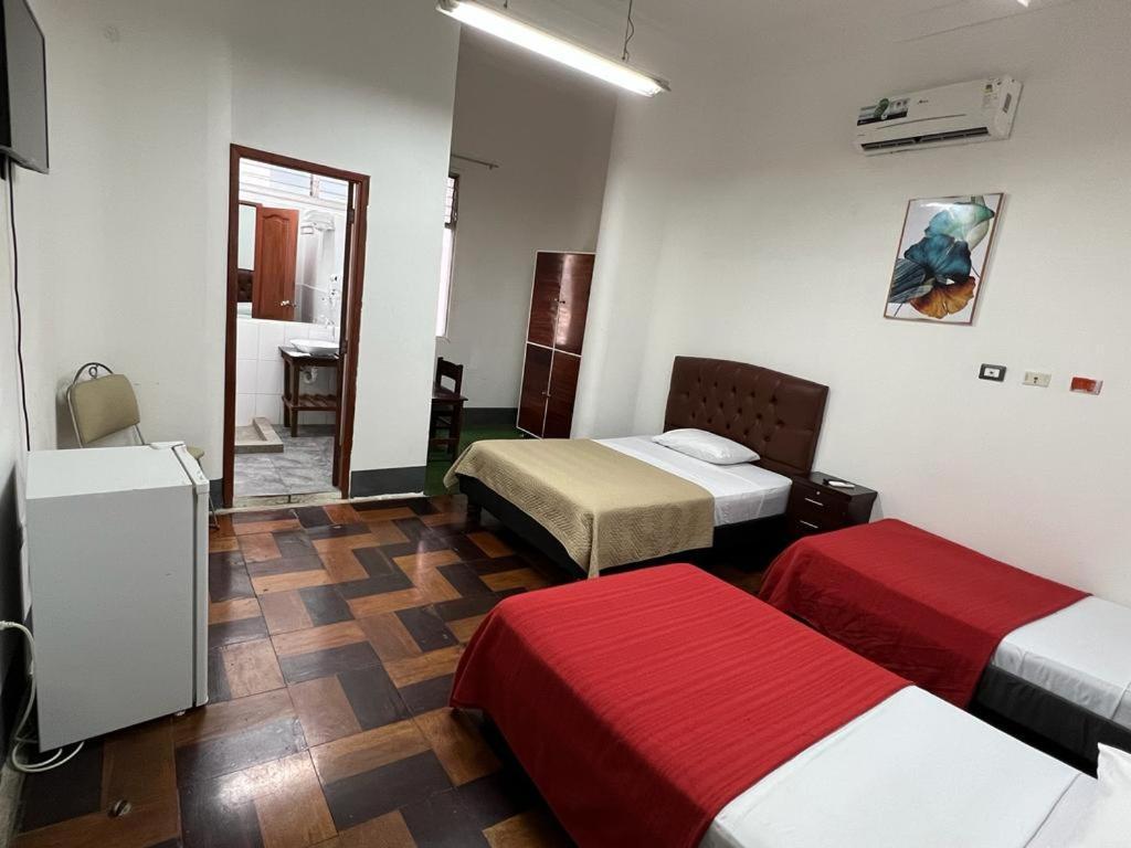 Hotel Perla Central Гуаякиль Экстерьер фото