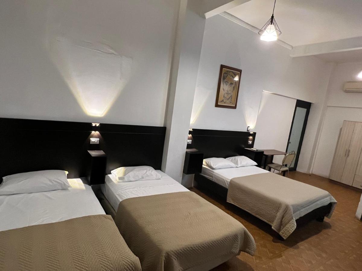 Hotel Perla Central Гуаякиль Экстерьер фото